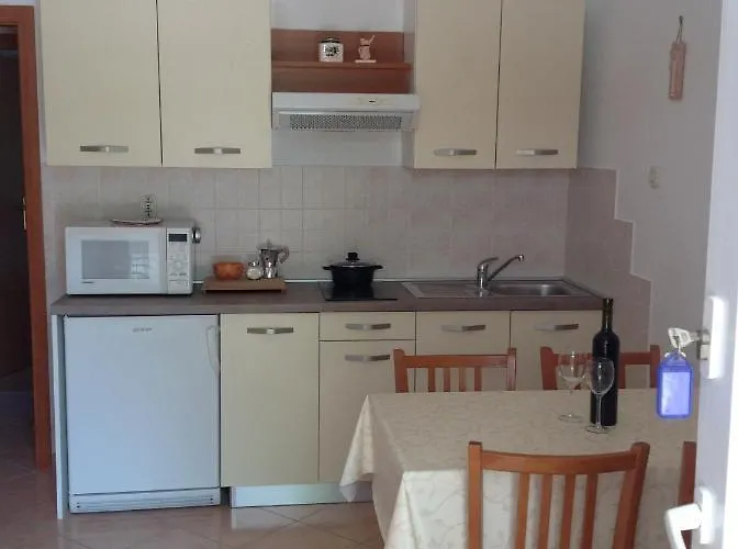 Alma Apartmán
